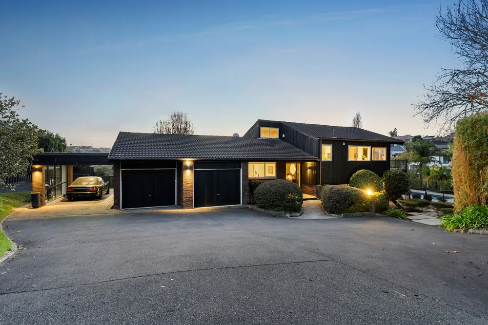Photos of 83 Tarawera Terrace