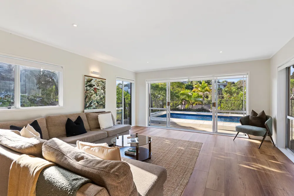 Photos of 83 Tarawera Terrace