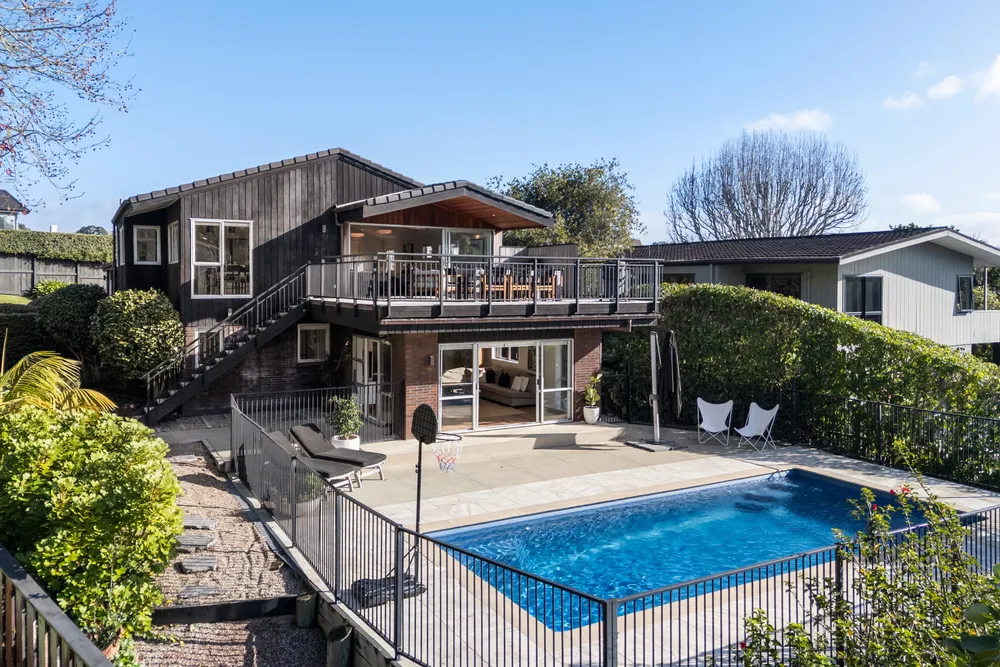 Photos of 83 Tarawera Terrace