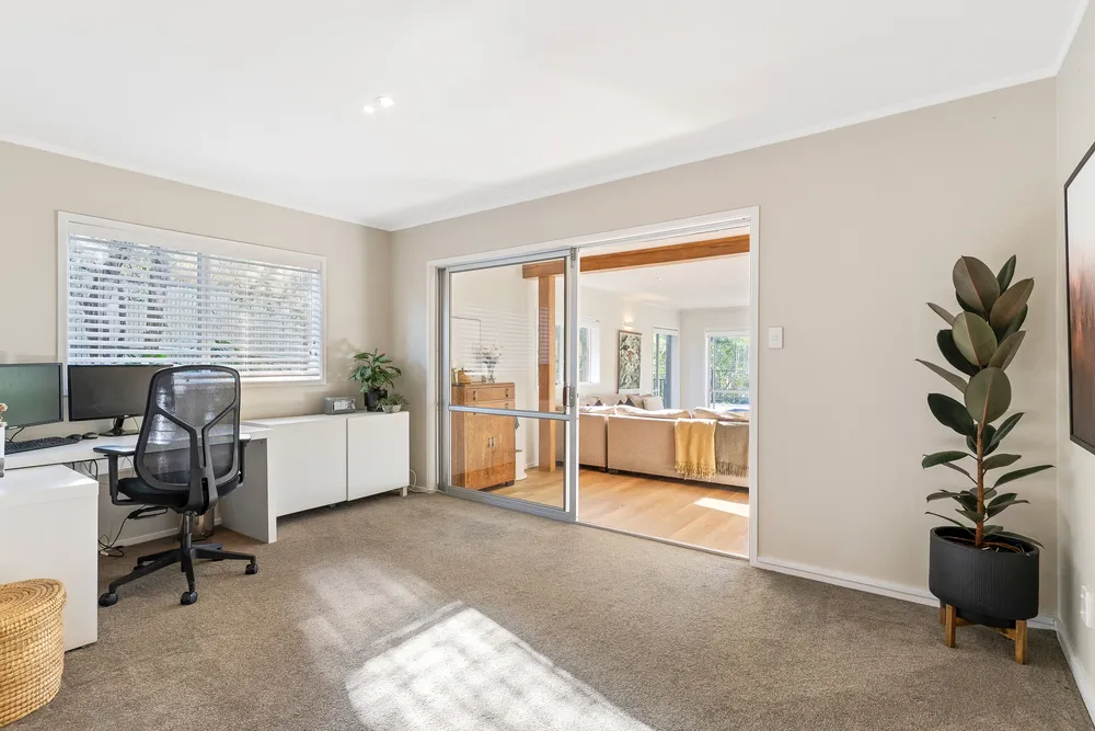 Photos of 83 Tarawera Terrace