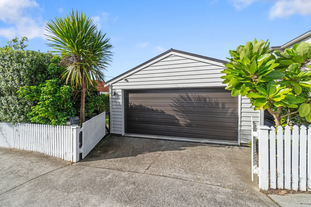 Photos of 23 Archibald Road