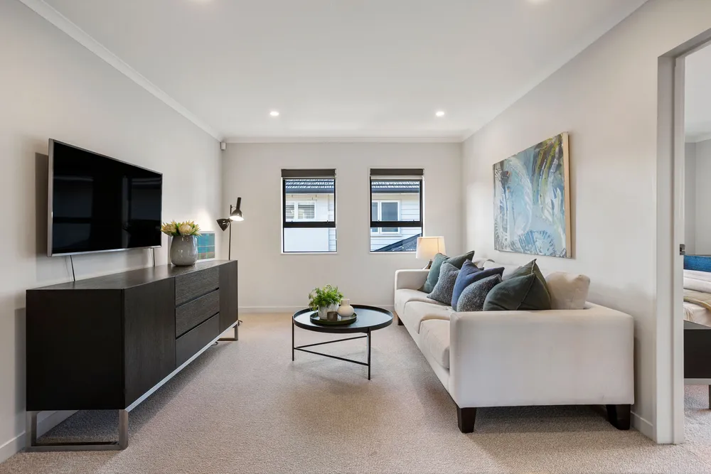 Photos of 15 Tihi Street