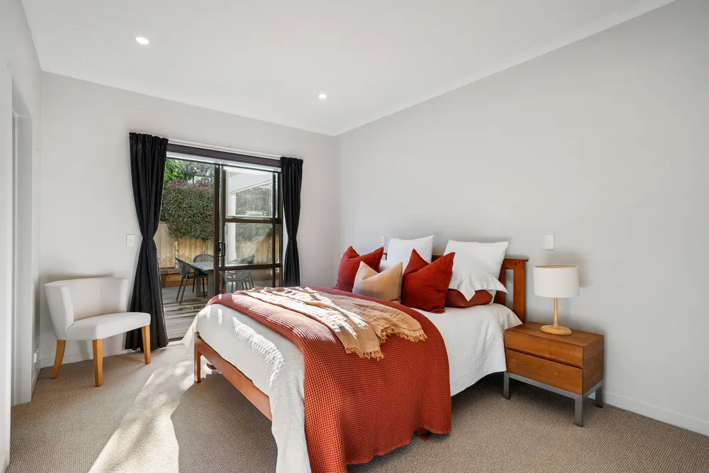 Photos of 15 Tihi Street