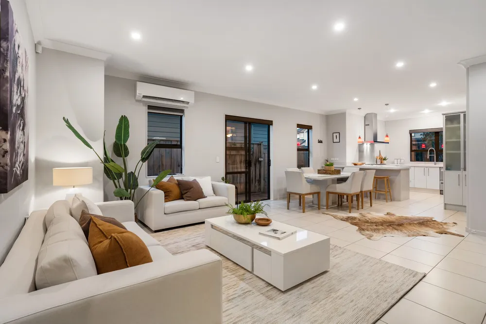 Photos of 15 Tihi Street