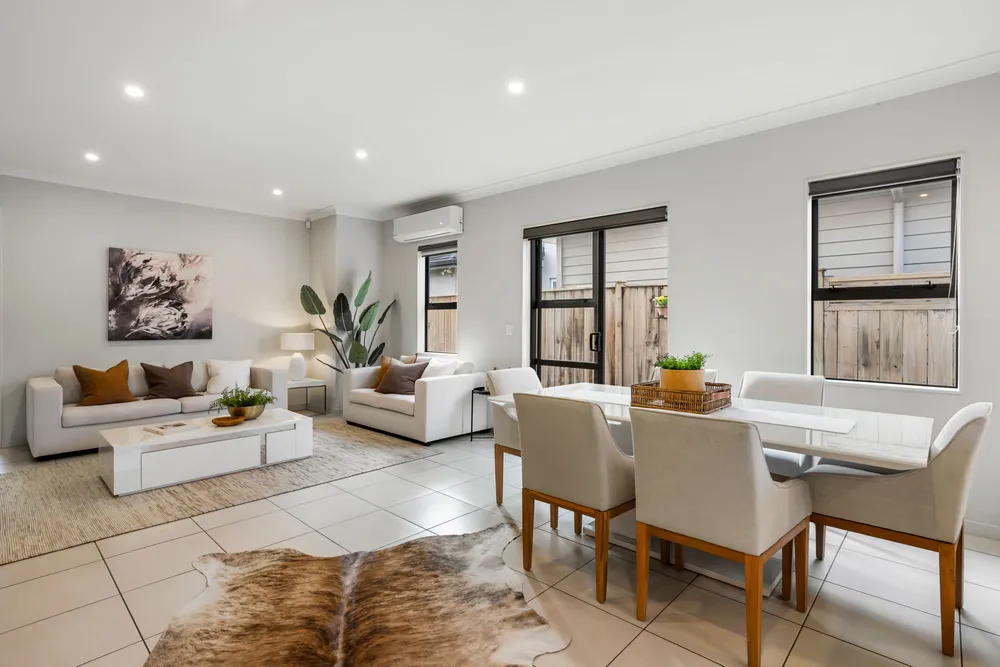 Photos of 15 Tihi Street