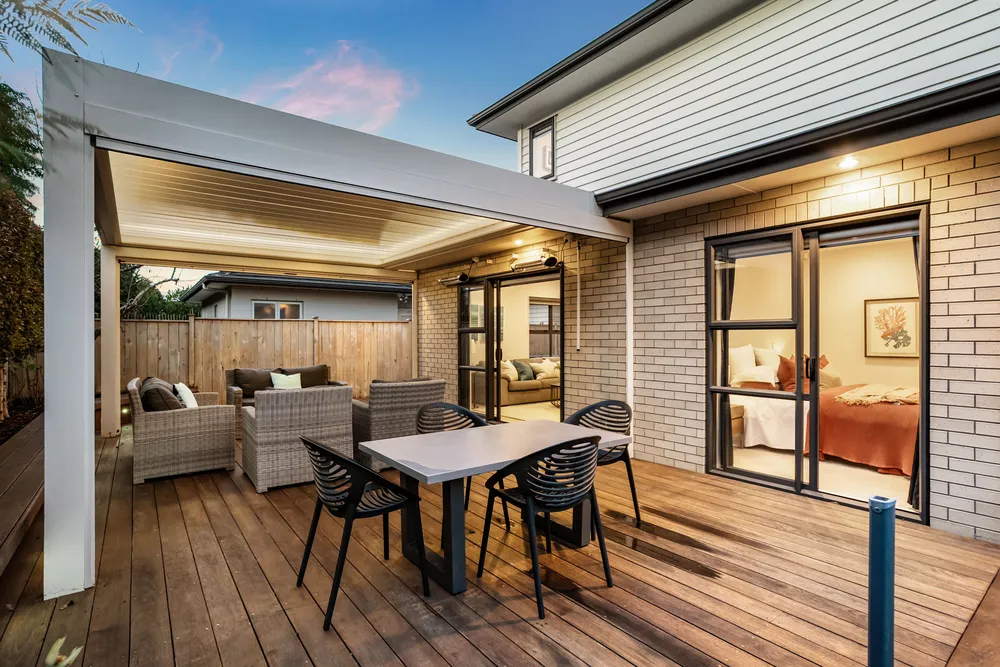 Photos of 15 Tihi Street