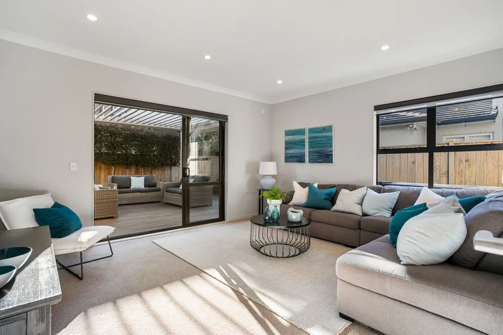 Photos of 15 Tihi Street