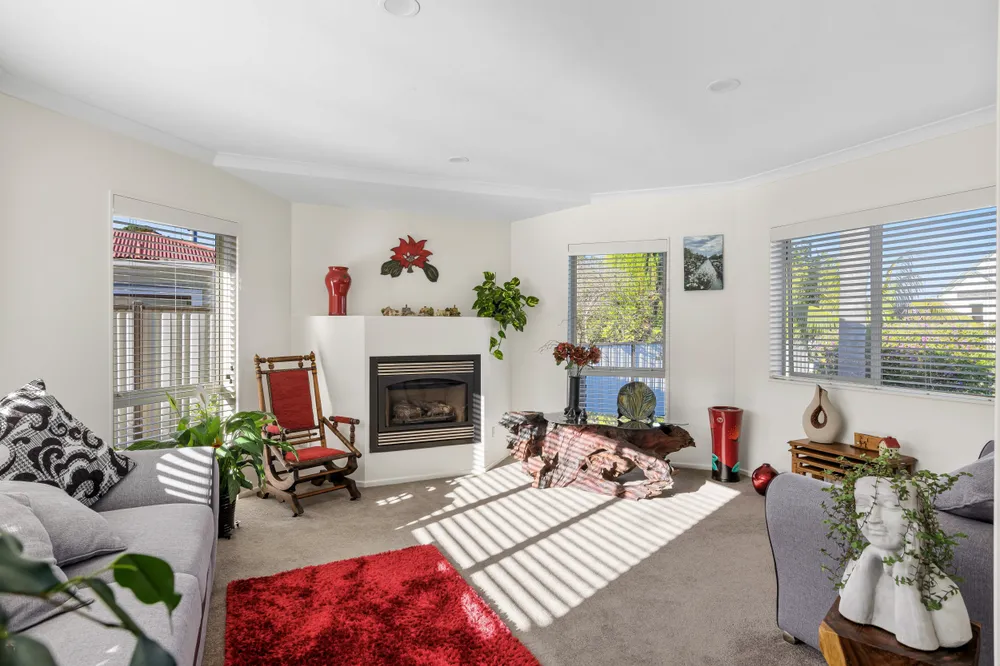 Photos of 534 Leigh Road