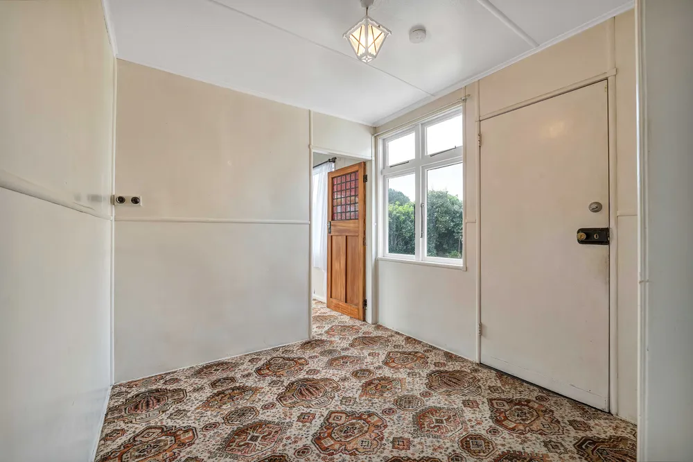 Photos of 33 Beach Street