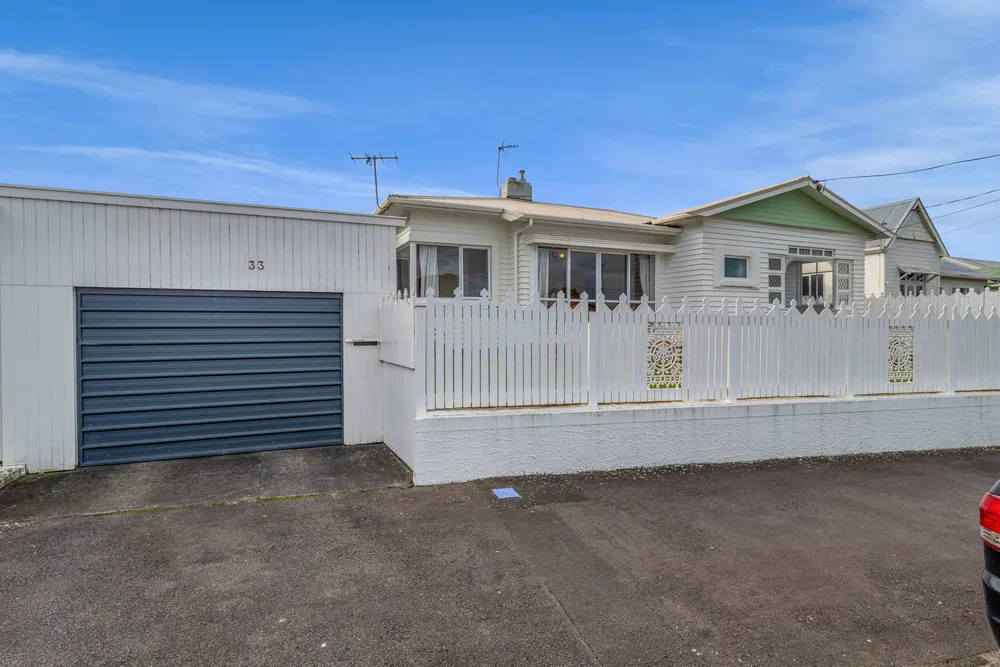 Photos of 33 Beach Street