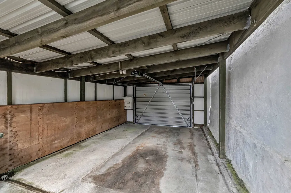 Photos of 33 Beach Street