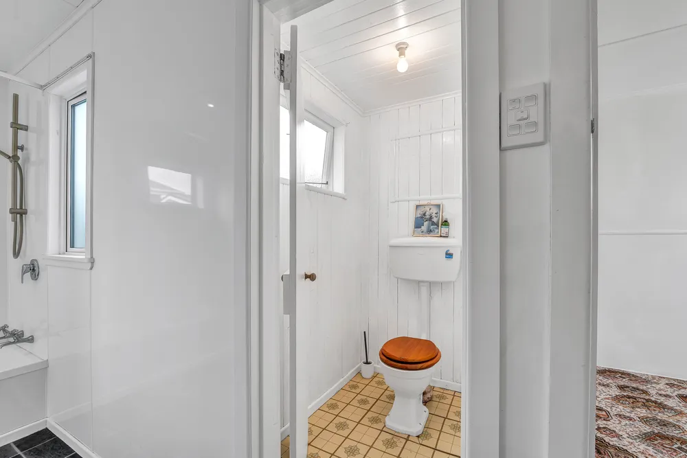 Photos of 33 Beach Street