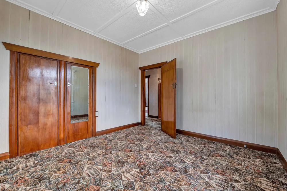 Photos of 33 Beach Street