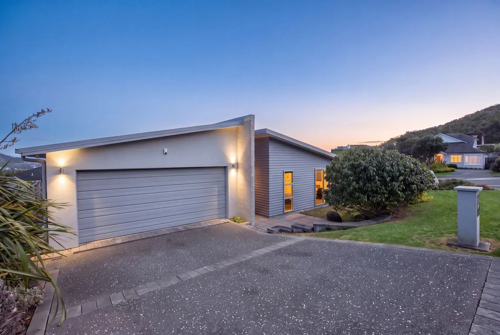 Photos of 2 Nelson Avenue