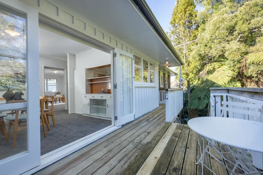 Photos of 519 South Titirangi Road