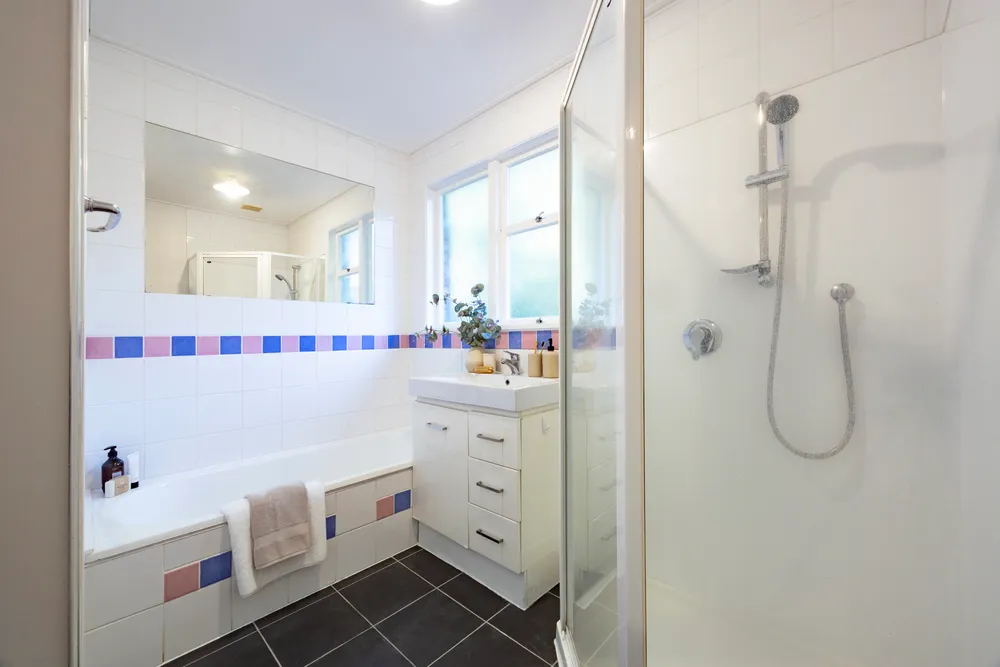 Photos of 519 South Titirangi Road