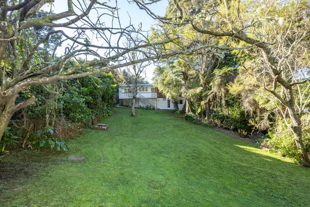 Photos of 519 South Titirangi Road