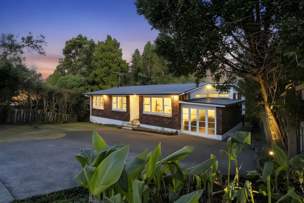 Photos of 519 South Titirangi Road