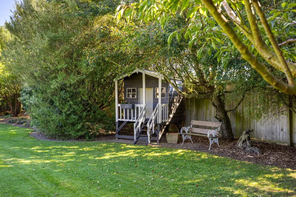 Photos of 219 Lowes Road