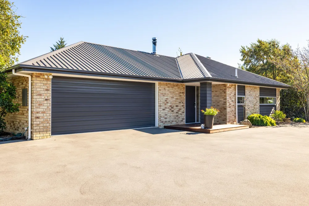 Photos of 219 Lowes Road