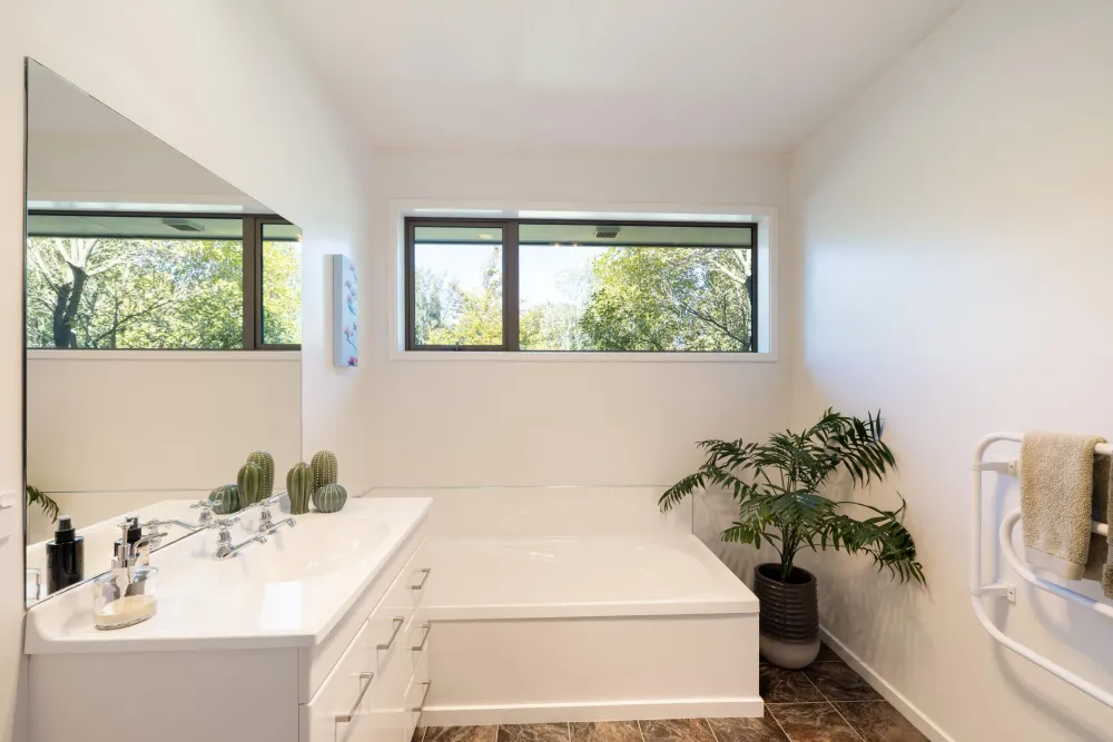 Photos of 219 Lowes Road