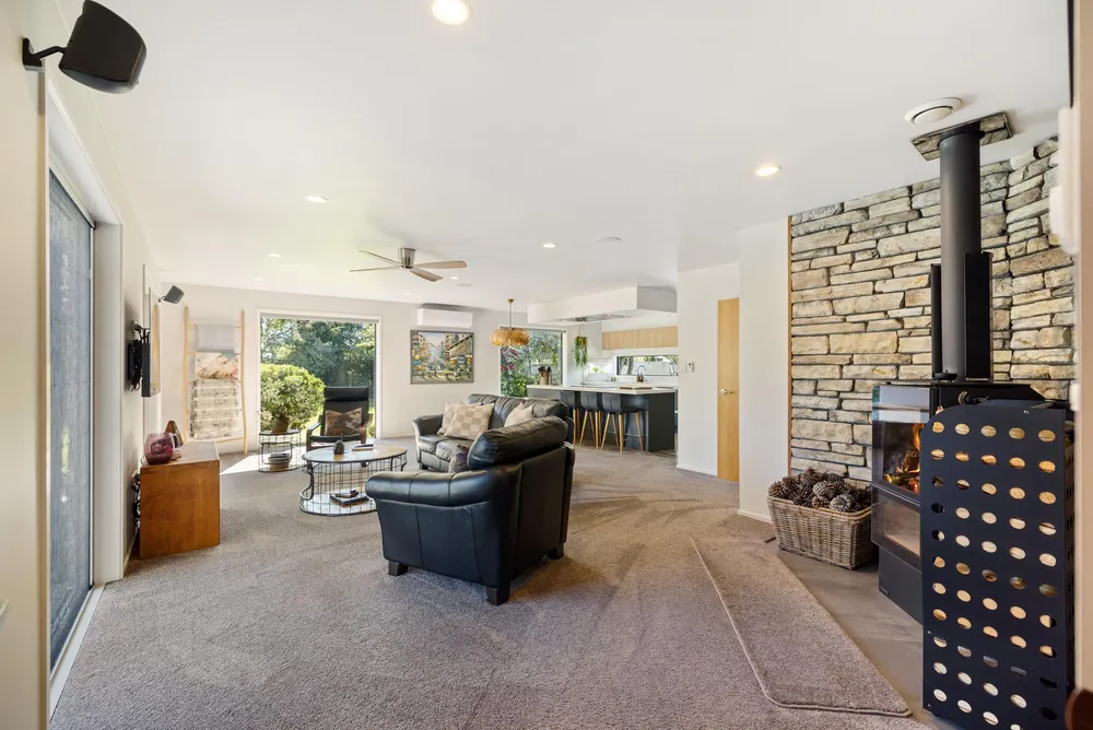 Photos of 219 Lowes Road