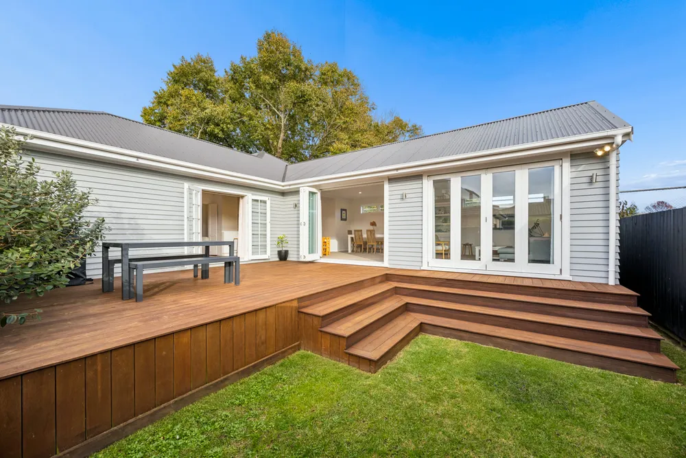 Photos of 117 Pah Road