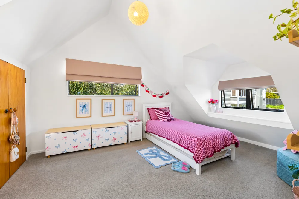 Photos of 17C Wilding Avenue