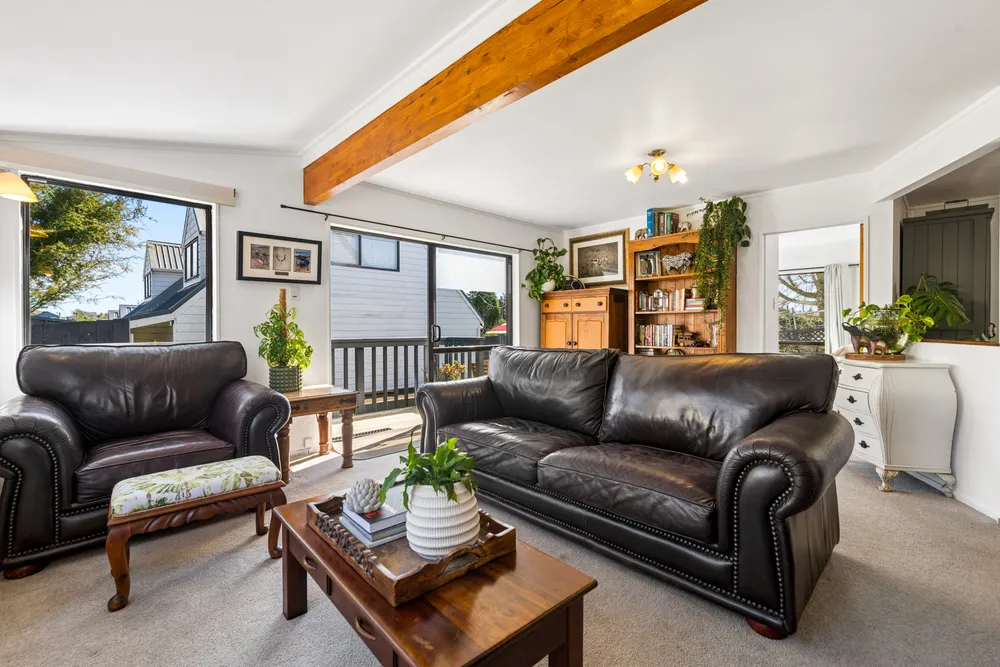 Photos of 17C Wilding Avenue