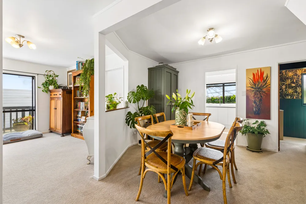 Photos of 17C Wilding Avenue