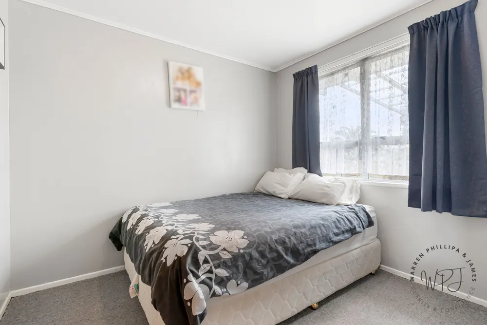 Photos of 7 Eastburn Street