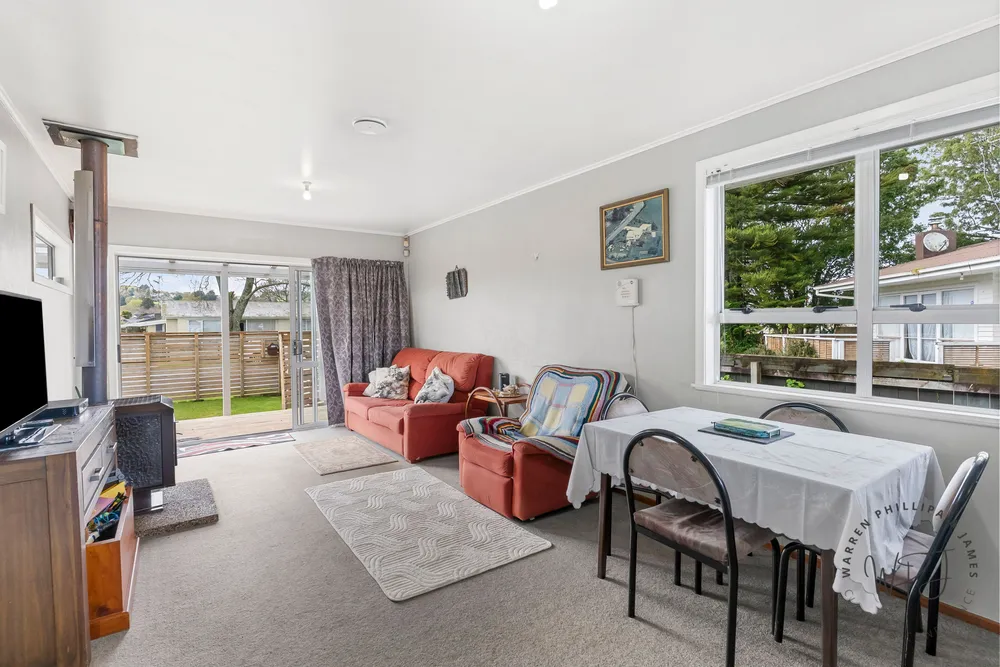 Photos of 7 Eastburn Street