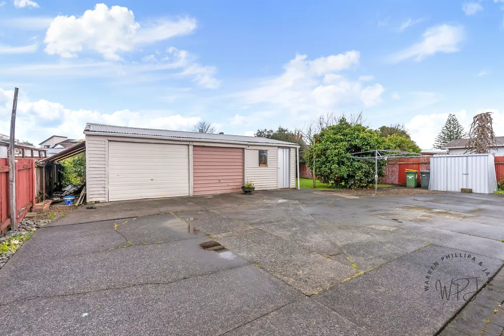 Photos of 7 Eastburn Street