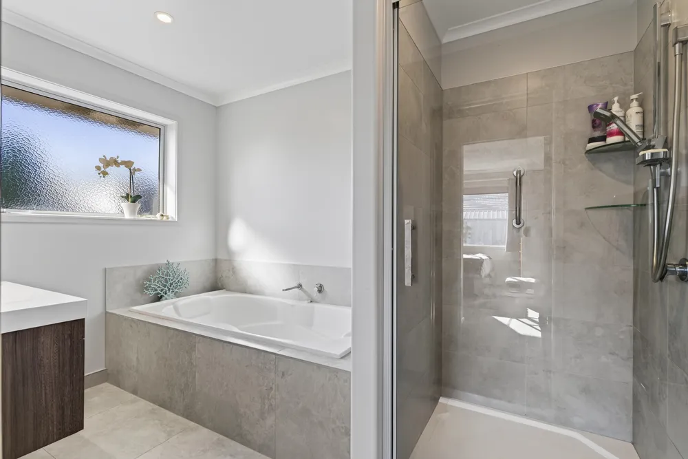 Photos of 17 Olney Court