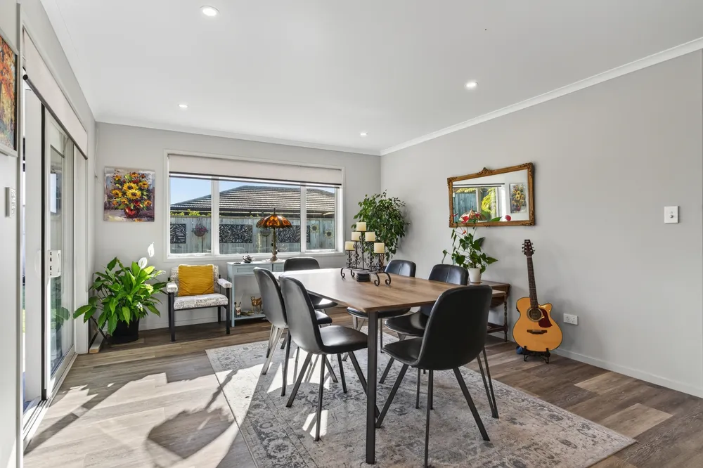 Photos of 17 Olney Court