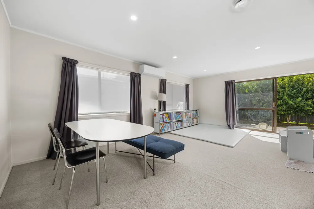 Photos of 52A Ballarat Street