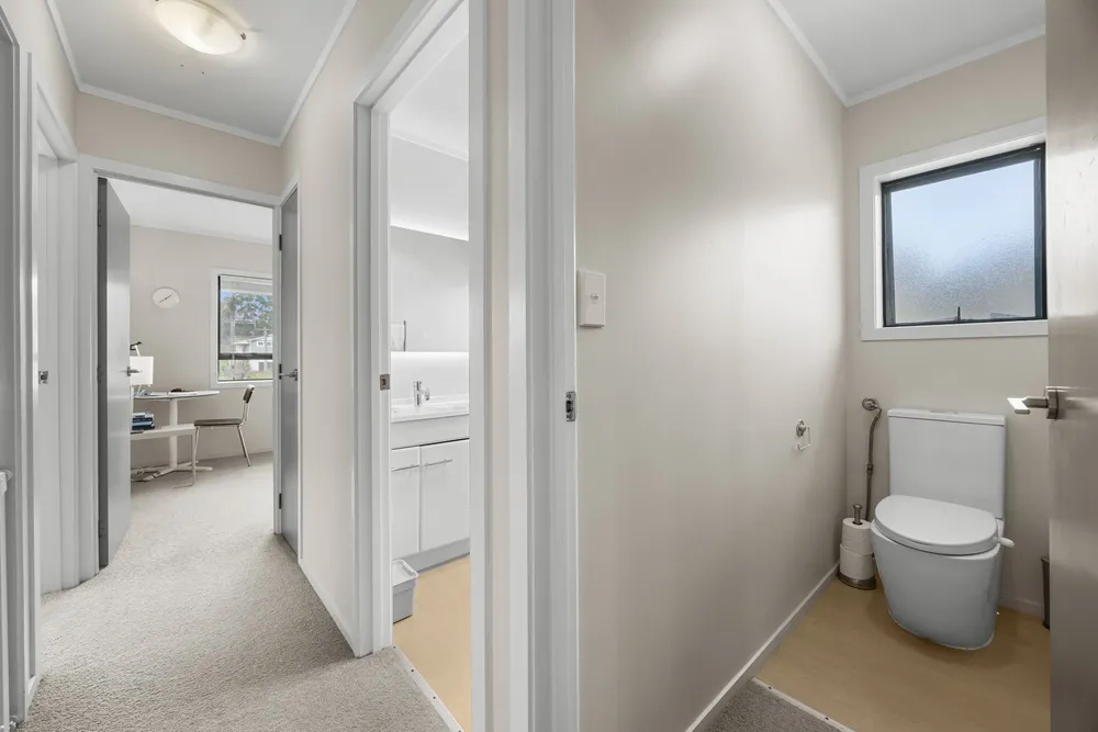 Photos of 52A Ballarat Street