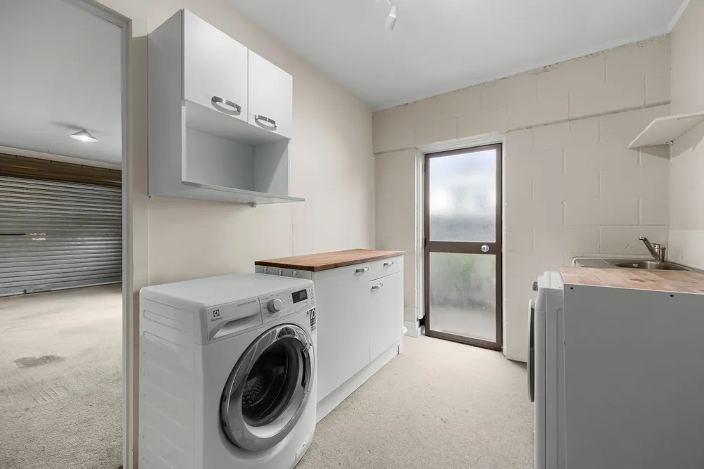 Photos of 52A Ballarat Street