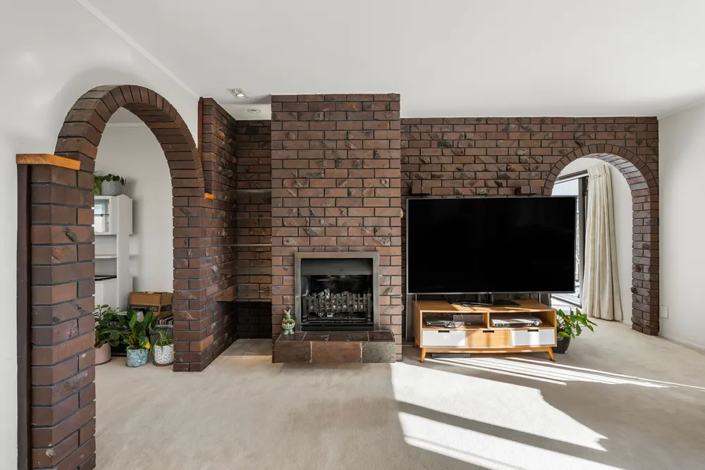 Photos of 10 Oaktree Avenue