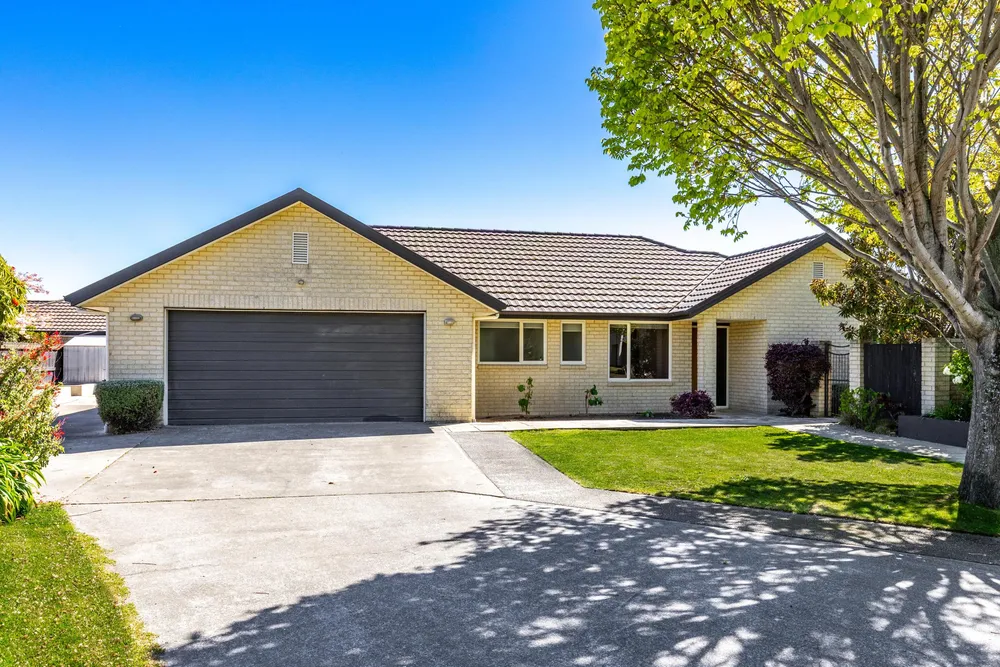 Photos of 17 Puketea Place