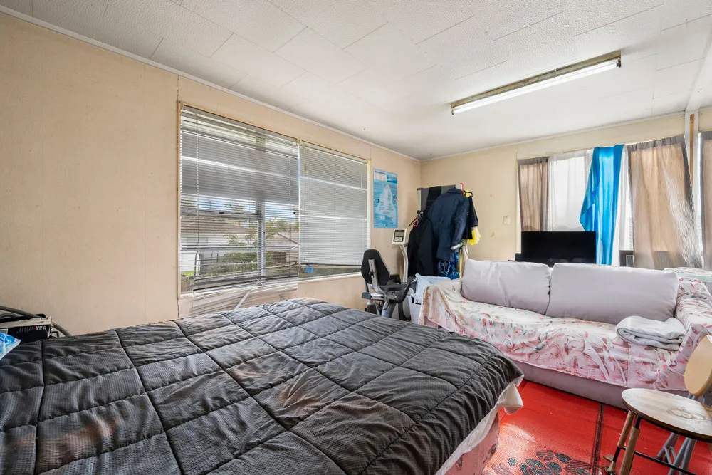Photos of 42 Beach Road