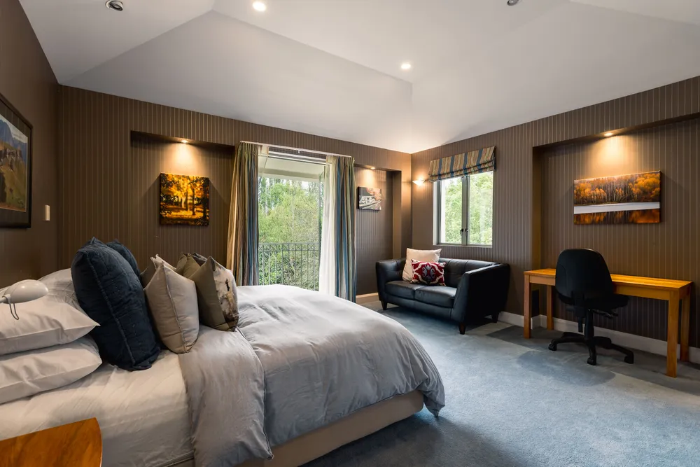 Photos of 64 Johns Road