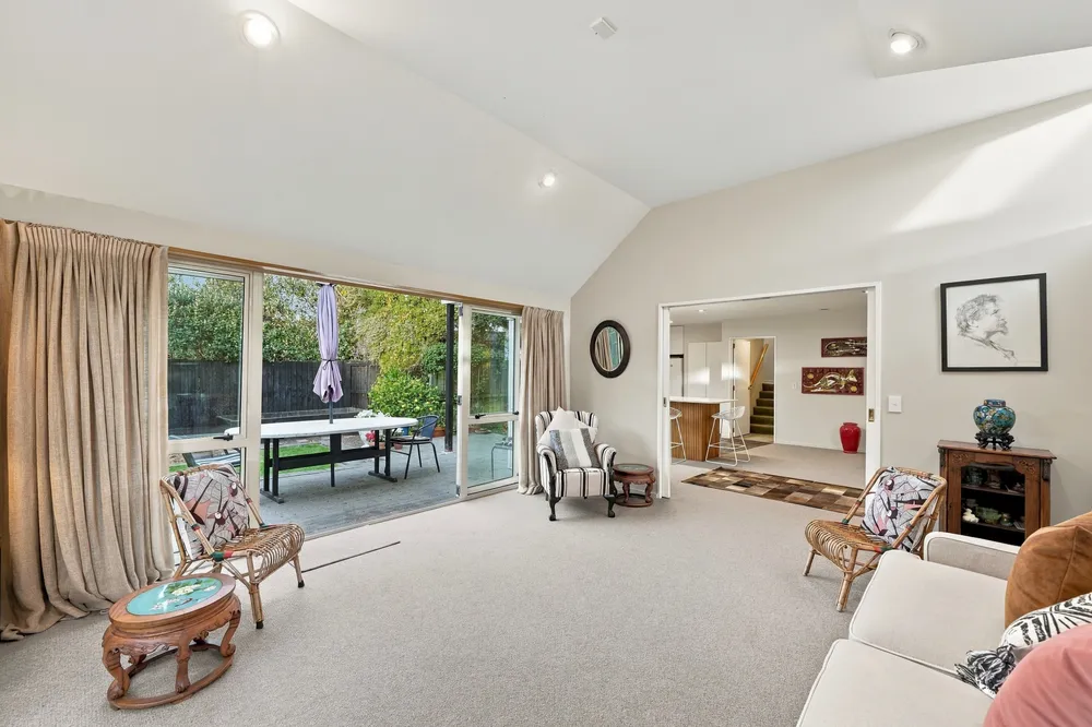 Photos of 140A Blighs Road