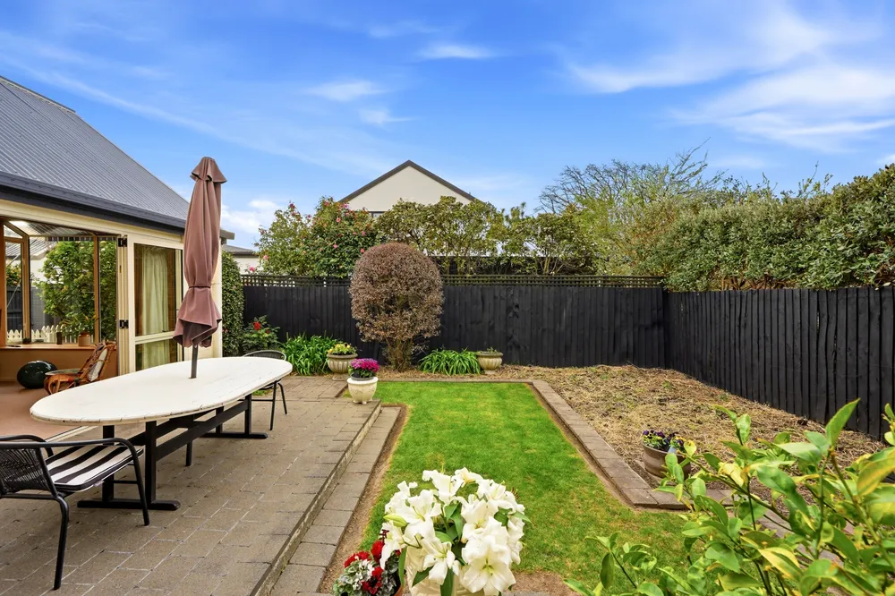 Photos of 140A Blighs Road