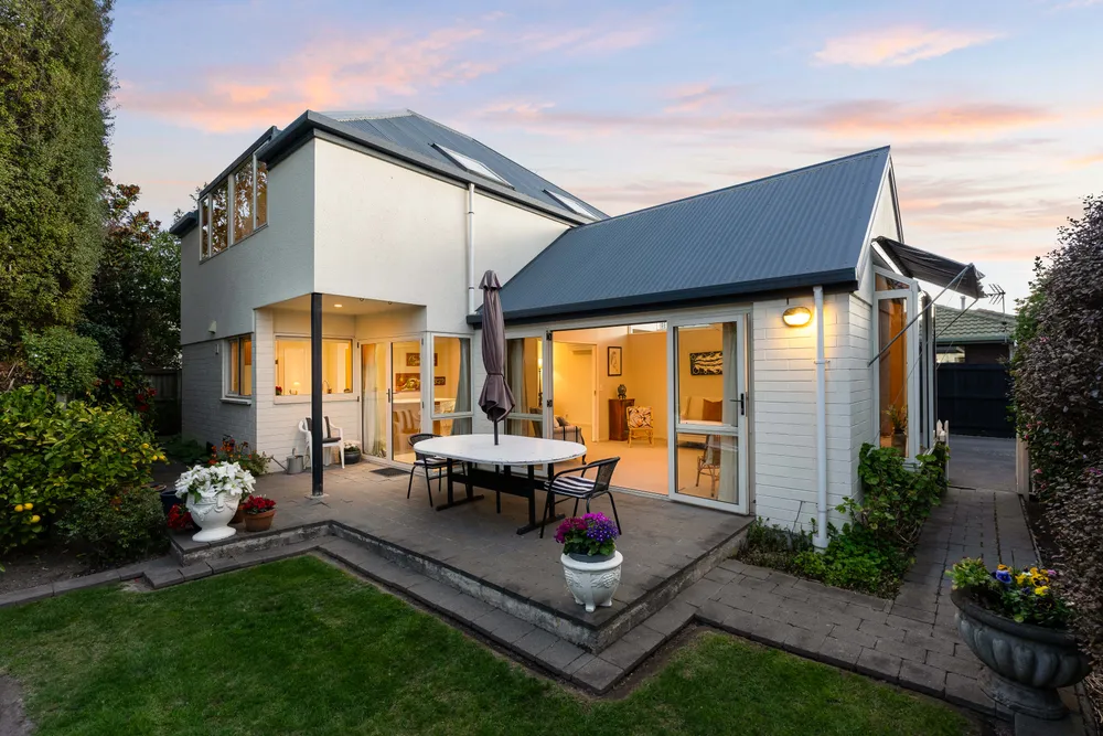 Photos of 140A Blighs Road