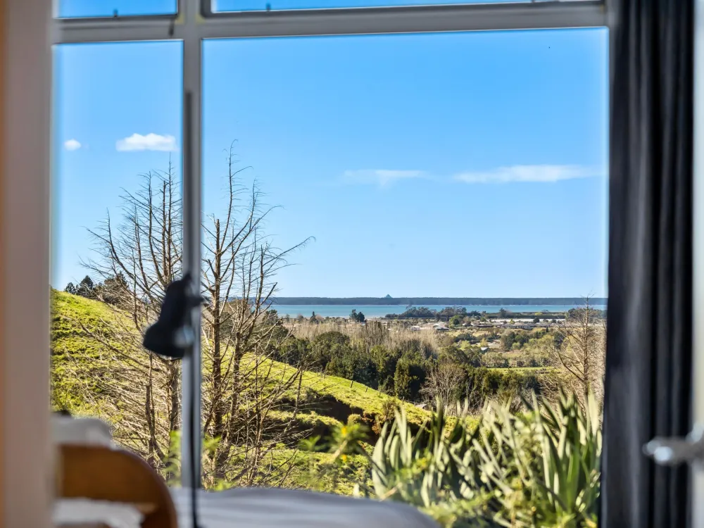 Photos of 193 Lindemann Road