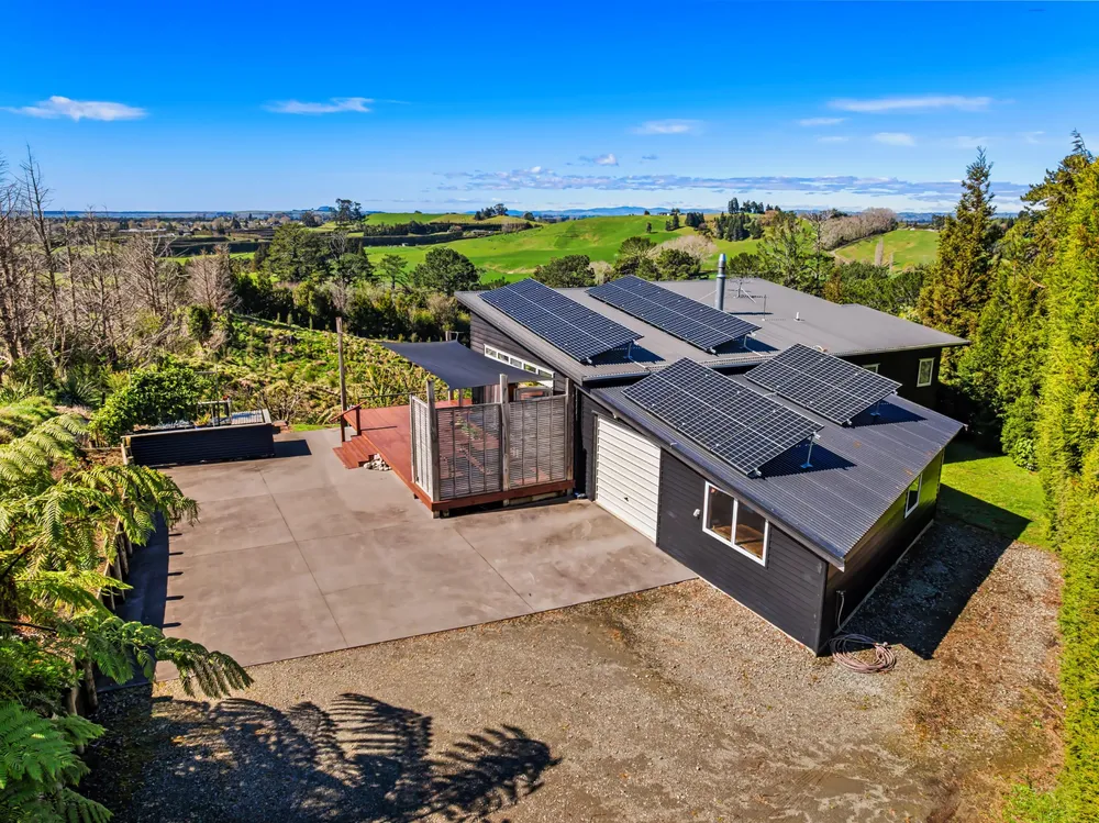 Photos of 193 Lindemann Road