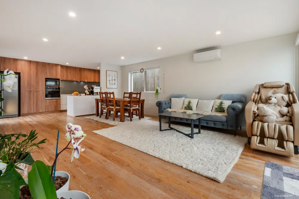 Photos of 14B Coniston Avenue