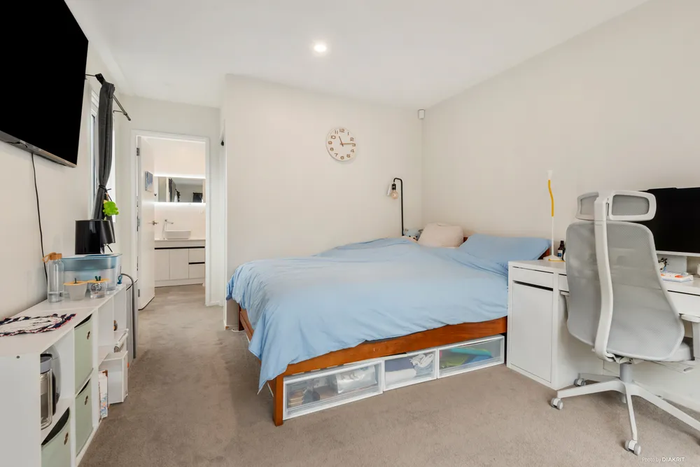 Photos of 14B Coniston Avenue