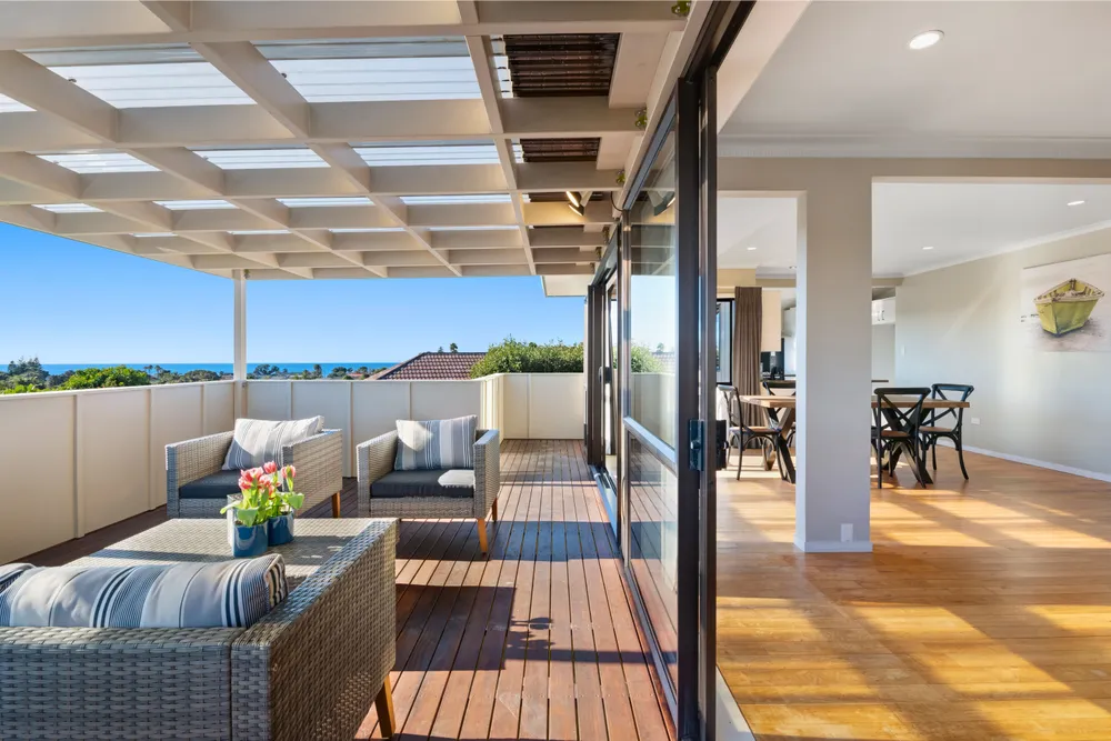 Photos of 24 Halldene Terrace